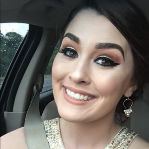 Meet your Posher, Savannah